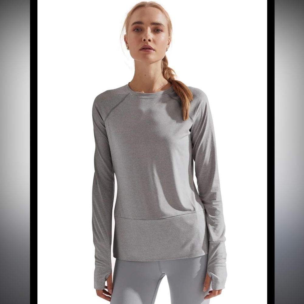 Varley Clara Light Gray Long Sleeve Women's Top 🐰